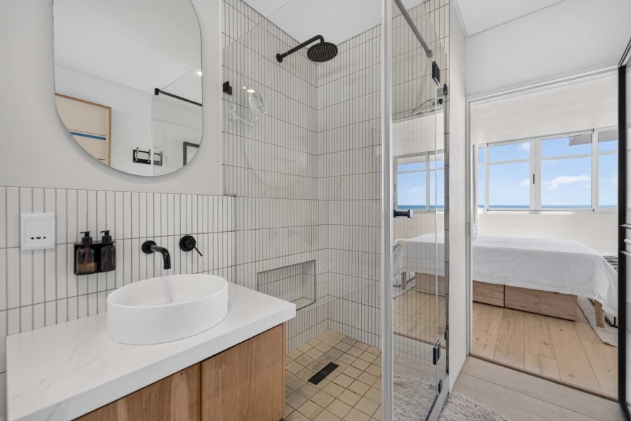 1 Bedroom Property for Sale in Sea Point Western Cape